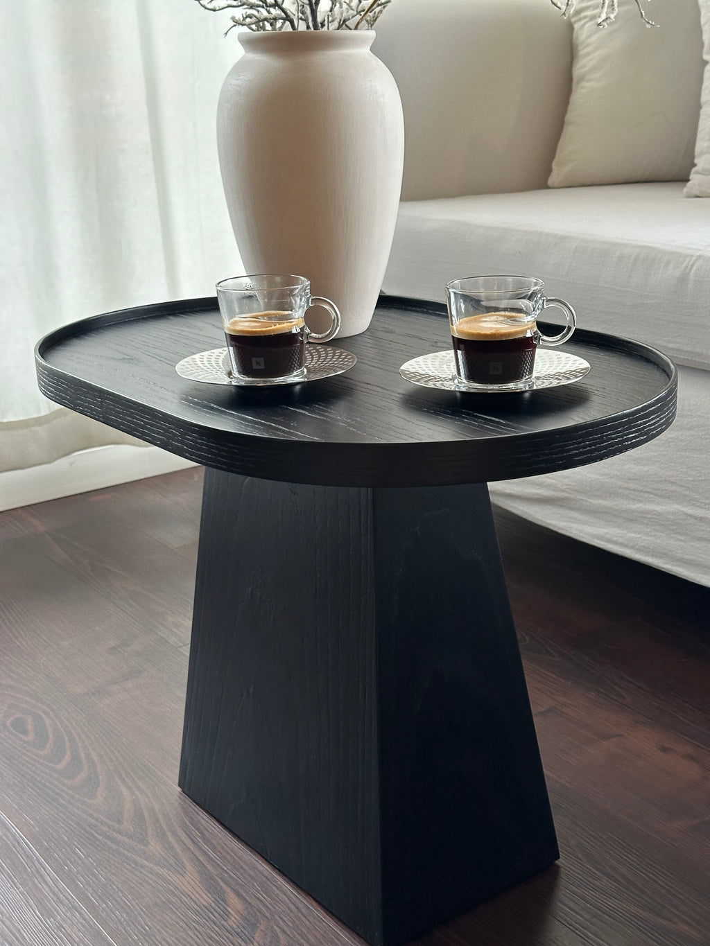 Mesas Ratonas Madera Laqueada Vetas Diseño Estilo Moderno