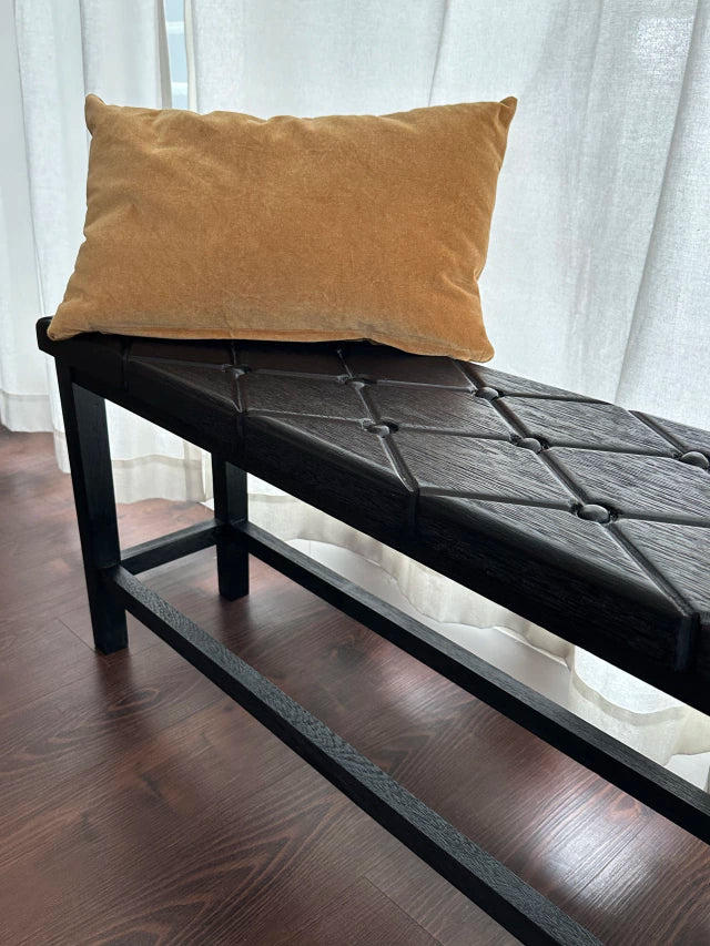 Banco Madera Maciza Laqueada Para Interior Tallado Capitoné